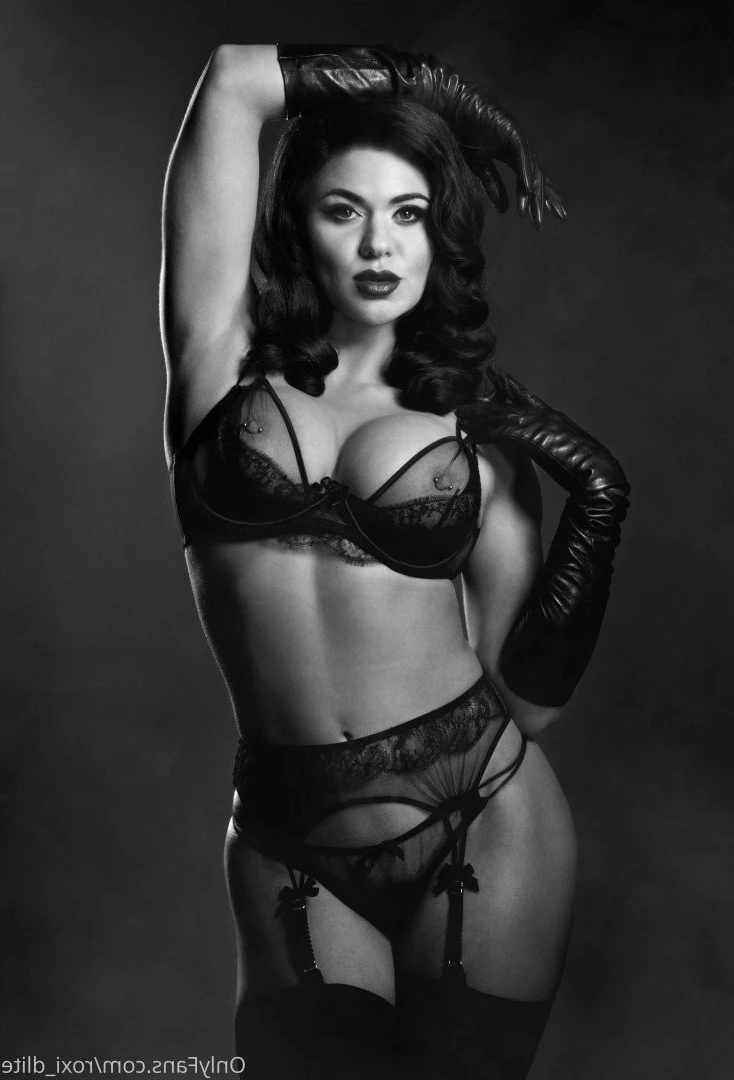 Roxi DLite [ roxi_dlite ] Onlyfans leaked photo 1040426 on Hotleaks.tv