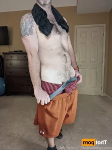 15986183
