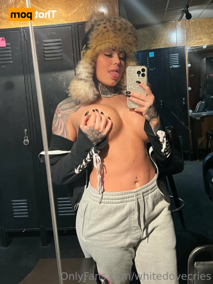 whitedovecries 💋 [ whitedovecries ] Onlyfans leaked photo 12788622 on Hotleaks.tv