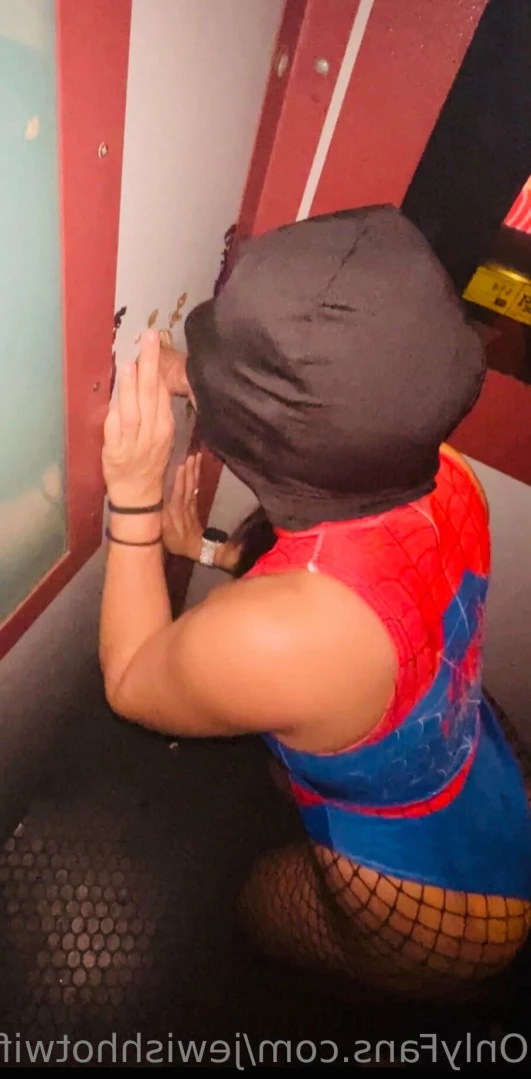 jewishhotwife Onlyfans leaked photo 12207649 on Hotleaks.tv
