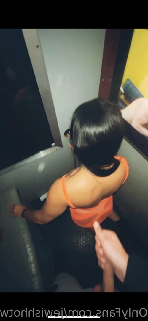 jewishhotwife Onlyfans leaked photo 12797617 on Hotleaks.tv
