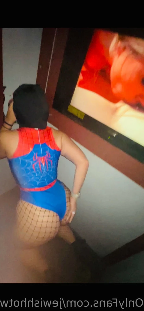 jewishhotwife Onlyfans leaked photo 13751338 on Hotleaks.tv