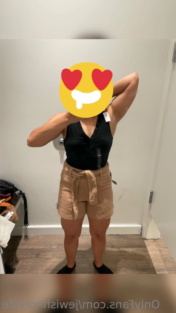 jewishhotwife Onlyfans leaked photo 16460310 on Hotleaks.tv