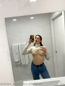16068825