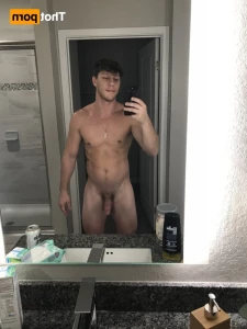 15686752