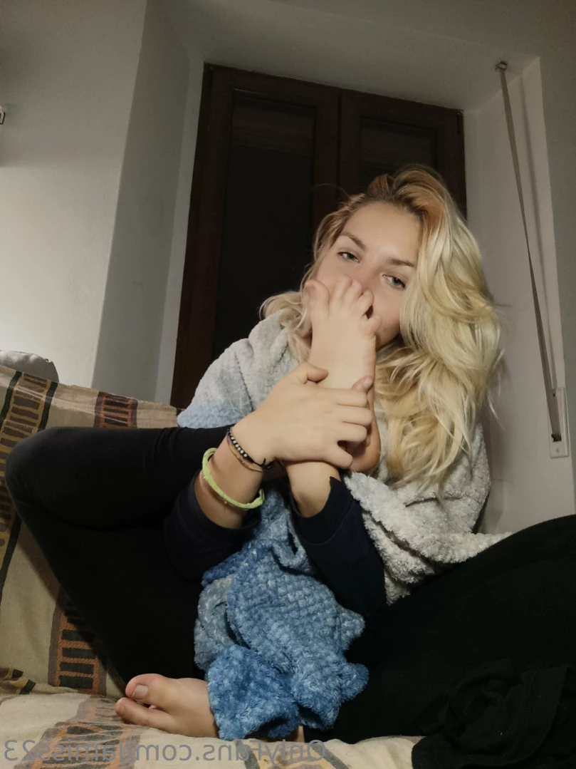 LaaMiss23 [ lamiss23 ] Onlyfans leaked photo 14739012 on Hotleaks.tv