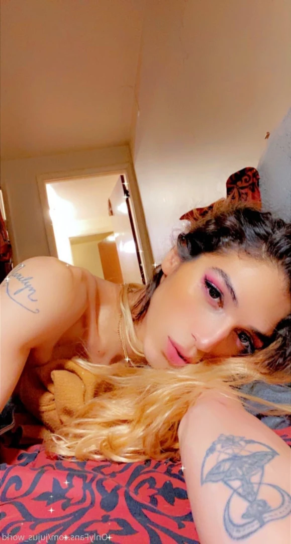 𝓣𝓢 𝓚𝓲𝓽𝓽𝔂 [ jujus_world ] Onlyfans leaked photo 16462377 on Hotleaks.tv