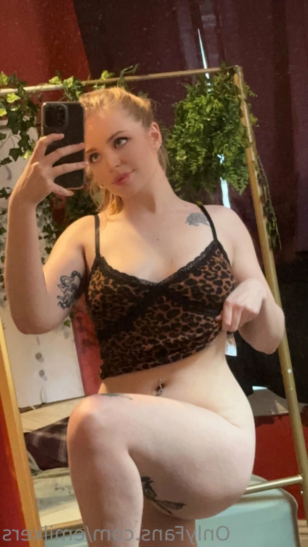 emilkers Onlyfans leaked photo 13657170 on Hotleaks.tv