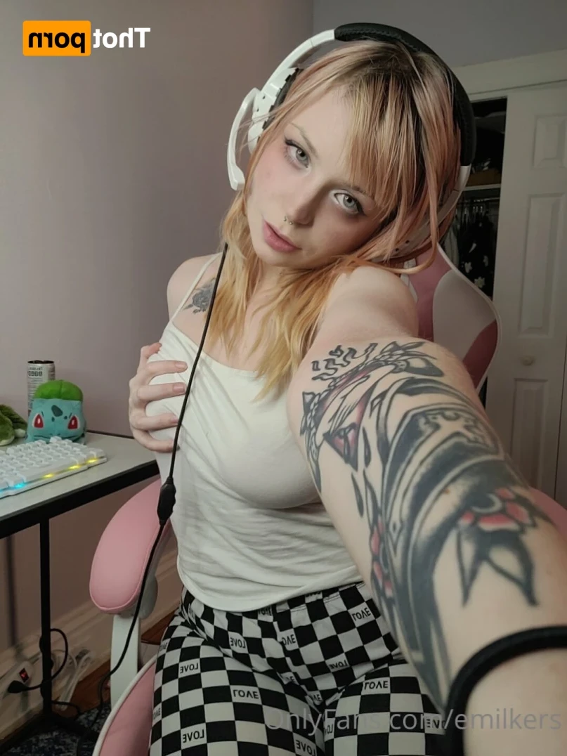 emilkers Onlyfans leaked photo 15543101 on Hotleaks.tv