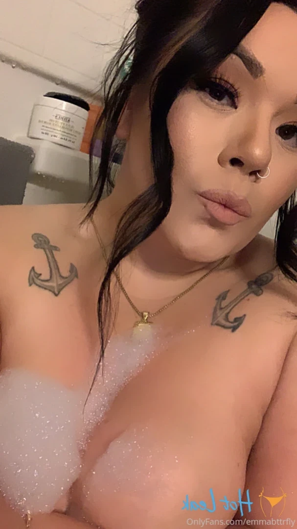 Emma Butterfly 🦋 [ emmabttrfly ] Onlyfans leaked photo 14081139 on Hotleaks.tv
