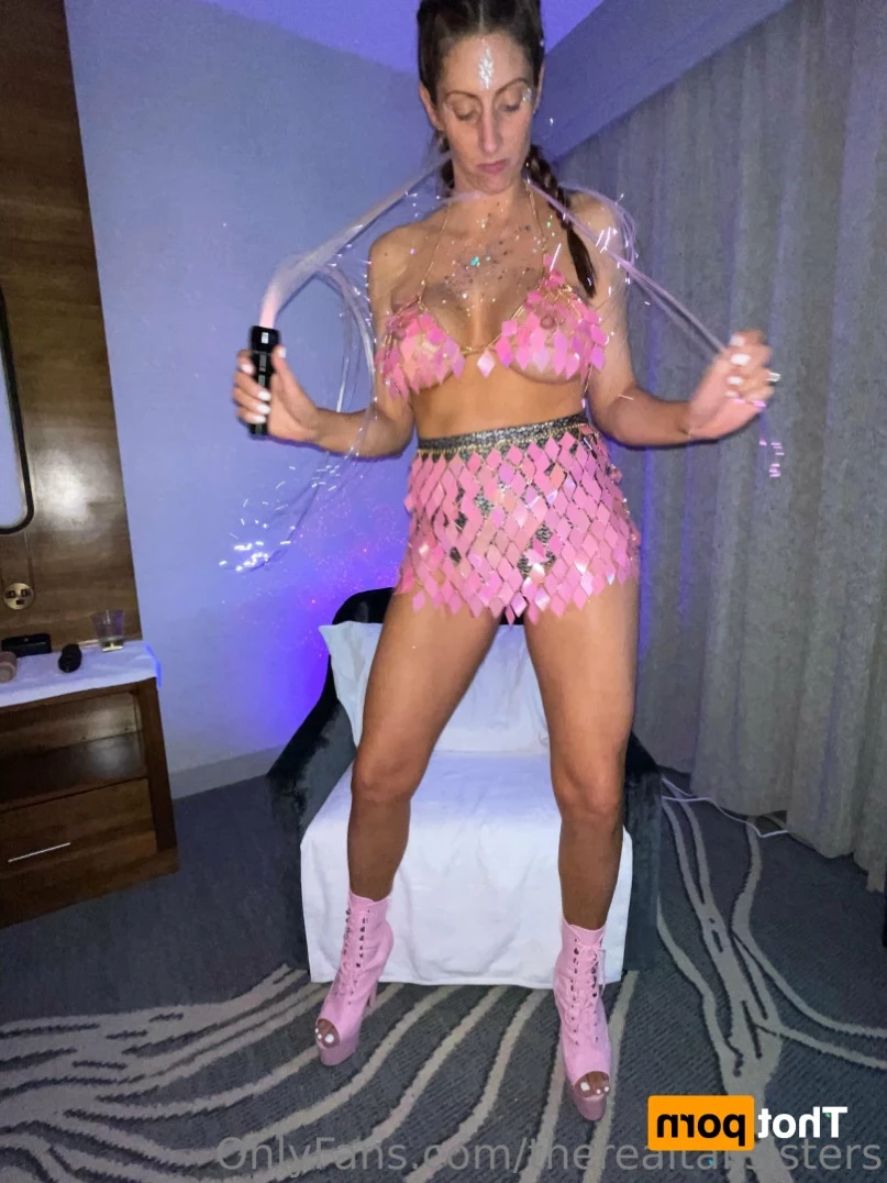 therealtallsisters Onlyfans leaked photo 14830758 on Hotleaks.tv