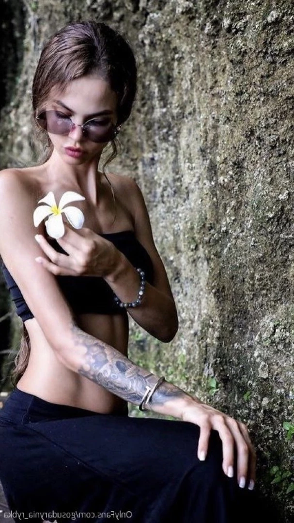 Nastya Rybka [ gosudarynia_rybka ] Onlyfans leaked photo 16365012 on Hotleaks.tv