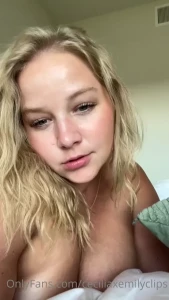 Emily - bbwfeedee [ ceciliaxemilybbw ] Onlyfans leaked video 15748921 on Hotleaks.tv