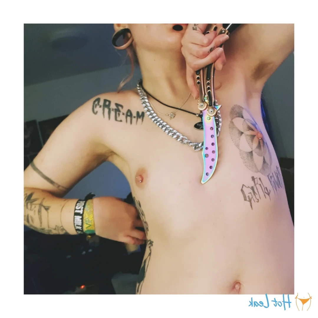 Demon babe [ bitxhcraft ] Onlyfans leaked photo 12926569 on Hotleaks.tv