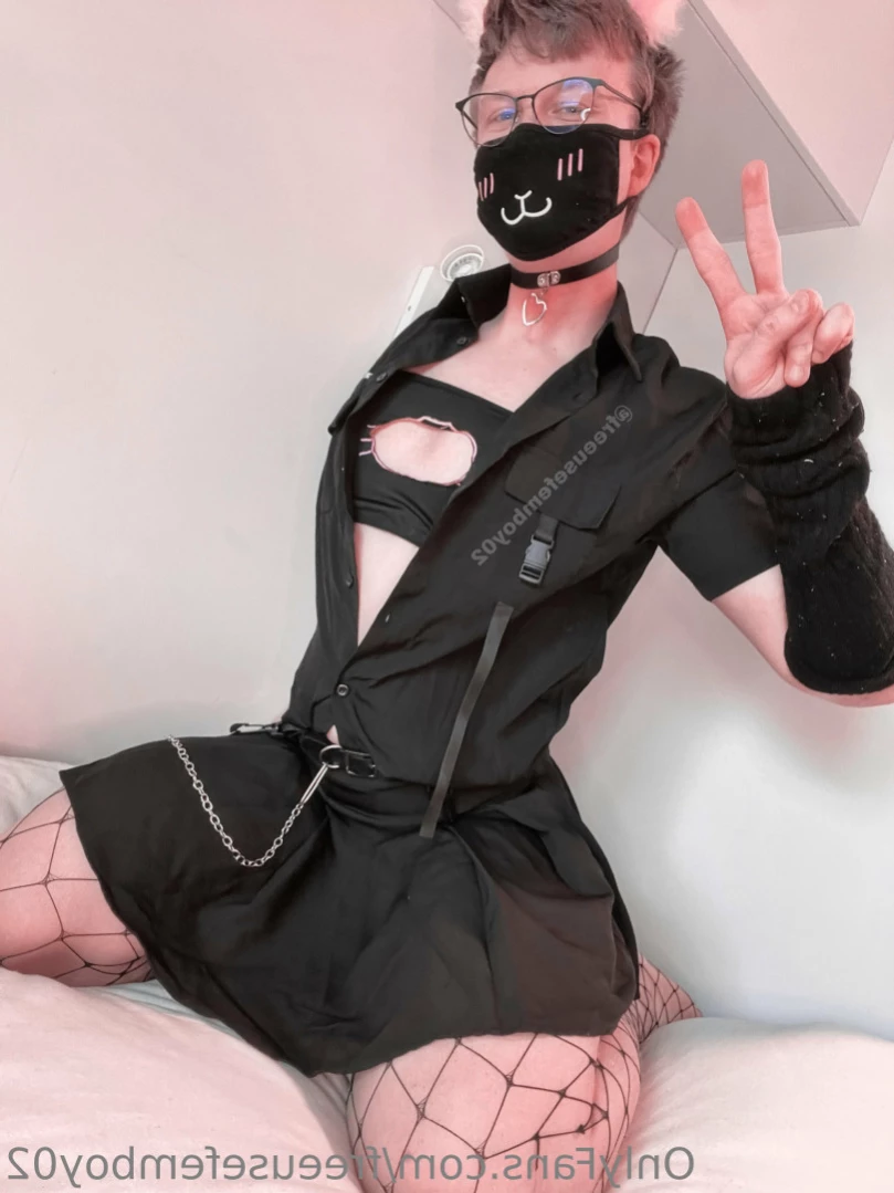 Catboy Seykoツ💜😼 [ freeusefemboy02 ] Onlyfans leaked photo 11907551 on Hotleaks.tv