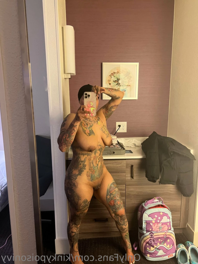 Goddess No Face No Case [ kinkypoisonivy ] Onlyfans leaked photo 12215651 on Hotleaks.tv