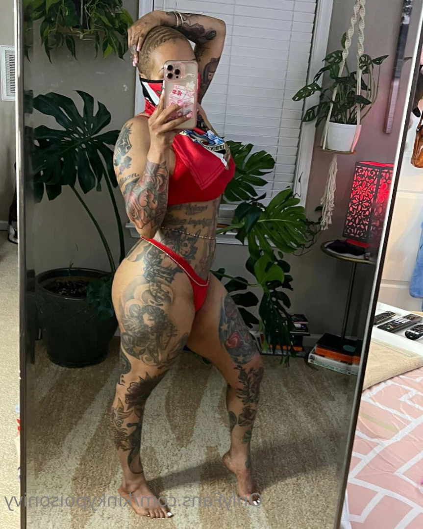 Goddess No Face No Case [ kinkypoisonivy ] Onlyfans leaked photo 16462969 on Hotleaks.tv