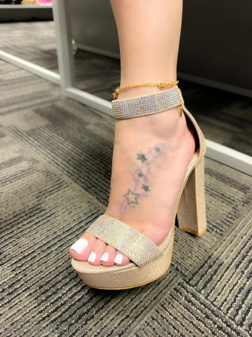 Baby Star 💫 [ feetbabystar ] Onlyfans leaked photo 16368344 on Hotleaks.tv