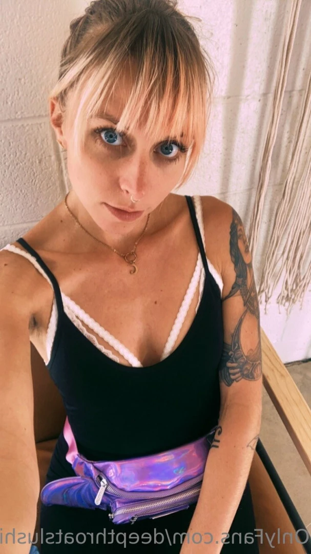 Deepthroat Slushie [ deepthroatslushie ] Onlyfans leaked photo 14416909 on Hotleaks.tv