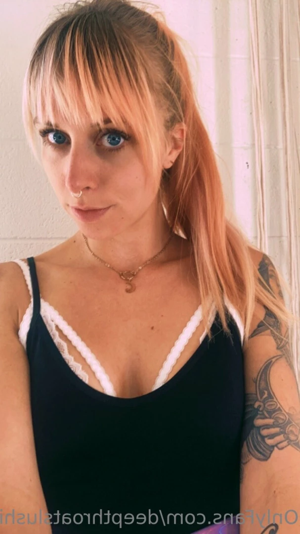 Deepthroat Slushie [ deepthroatslushie ] Onlyfans leaked photo 16430515 on Hotleaks.tv