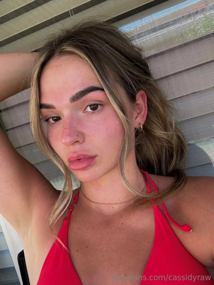 Freshman living @ home 🤪💖 lets link [ cassidyraw ] Onlyfans leaked photo 18629826 on Hotleaks.tv