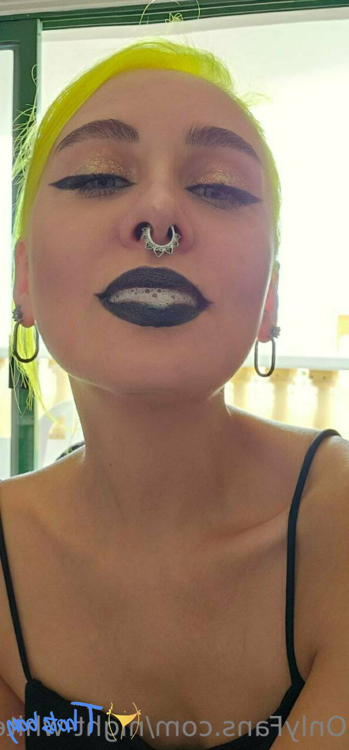 Night White Witch [ night-white-witch ] Onlyfans leaked photo 18418028 on Hotleaks.tv