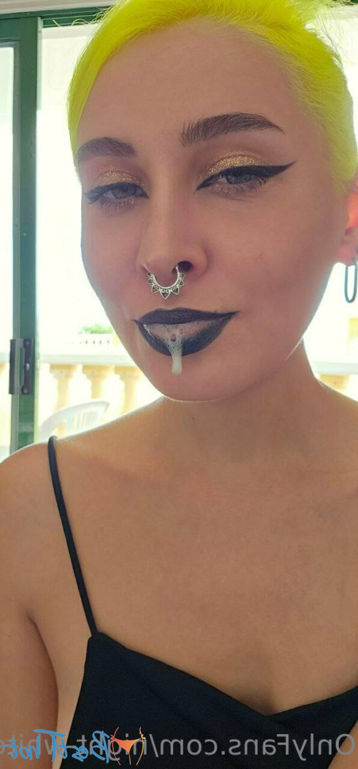 Night White Witch [ night-white-witch ] Onlyfans leaked photo 18418029 on Hotleaks.tv