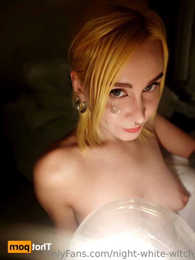 Night White Witch [ night-white-witch ] Onlyfans leaked photo 13784657 on Hotleaks.tv