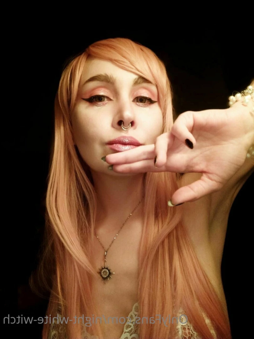 Night White Witch [ night-white-witch ] Onlyfans leaked photo 16398825 on Hotleaks.tv