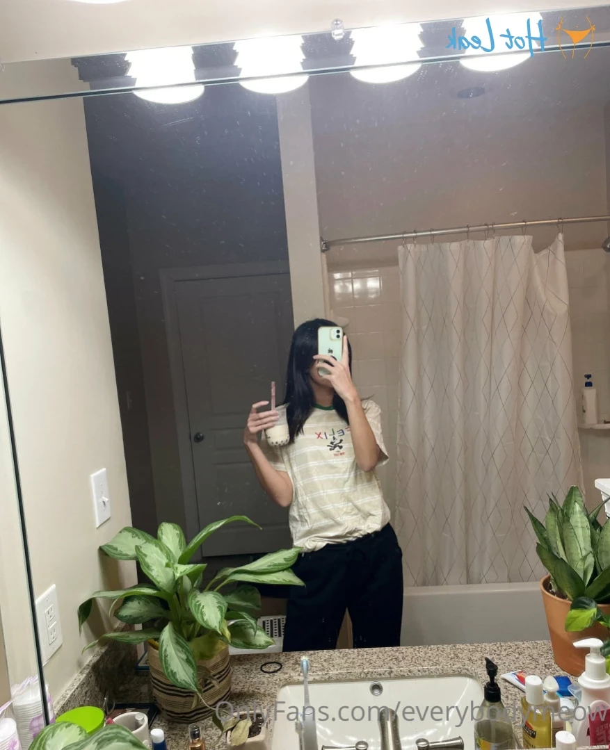 Everybody Meow [ everybodymeow ] Onlyfans leaked photo 13645642 on Hotleaks.tv