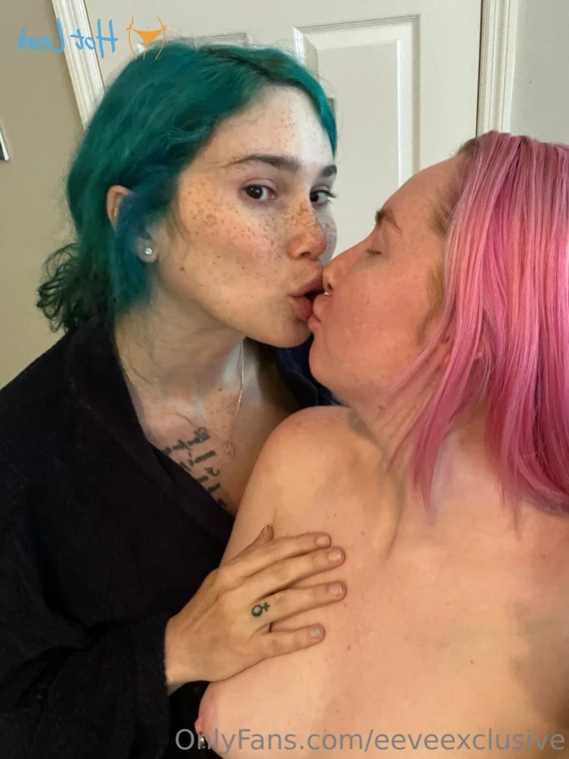 𝐄𝐞𝐯𝐞𝐞 &amp; 𝐆𝐢𝐧𝐠𝐞𝐫 𝐅𝐑𝐄𝐄 𝐕𝐈𝐃𝐄𝐎𝐒 [ eevee_noppv ] Onlyfans leaked photo 15071713 on Hotleaks.tv