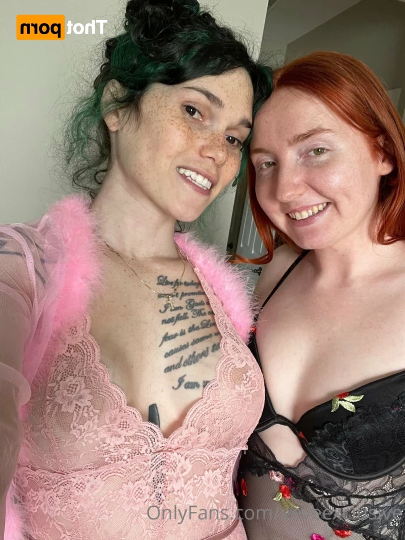 𝐄𝐞𝐯𝐞𝐞 &amp; 𝐆𝐢𝐧𝐠𝐞𝐫 𝐅𝐑𝐄𝐄 𝐕𝐈𝐃𝐄𝐎𝐒 [ eevee_noppv ] Onlyfans leaked photo 16353721 on Hotleaks.tv
