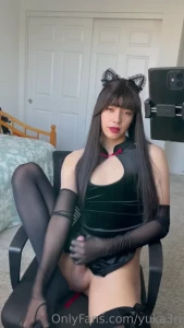 14722572
