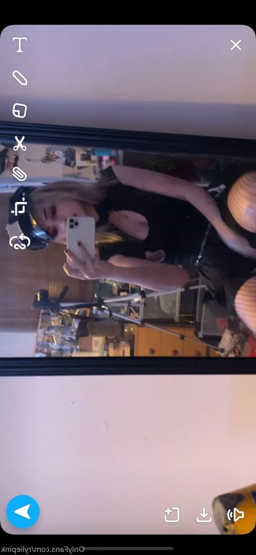 ALT GIRL 💫💕 TOP 0.76% [ ryliepink ] Onlyfans leaked photo 1047663 on Hotleaks.tv