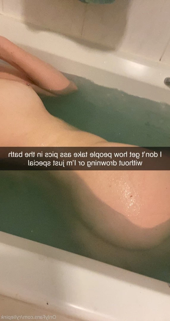 ALT GIRL 💫💕 TOP 0.76% [ ryliepink ] Onlyfans leaked photo 1047831 on Hotleaks.tv