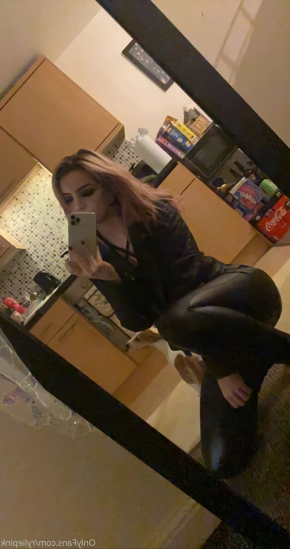 ALT GIRL 💫💕 TOP 0.76% [ ryliepink ] Onlyfans leaked photo 1048192 on Hotleaks.tv