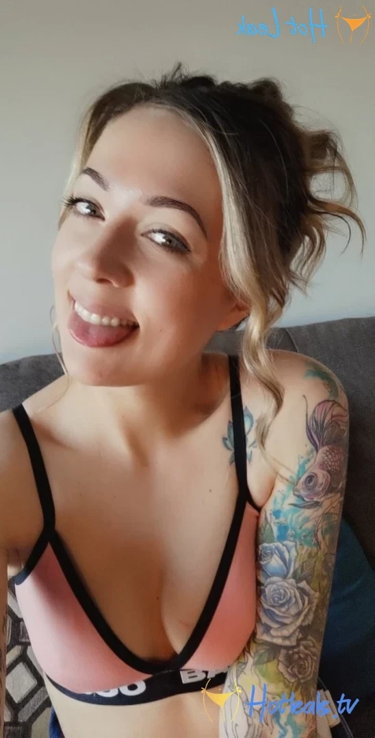 𝙁𝙍𝙀𝙀 🌼 𝑪𝒂𝒏𝒂𝒅𝒊𝒂𝒏 𝑪𝒖𝒕𝒊𝒆 𝑩𝒓𝒆𝒂 [ breasommers ] Onlyfans leaked photo 12164436 on Hotleaks.tv