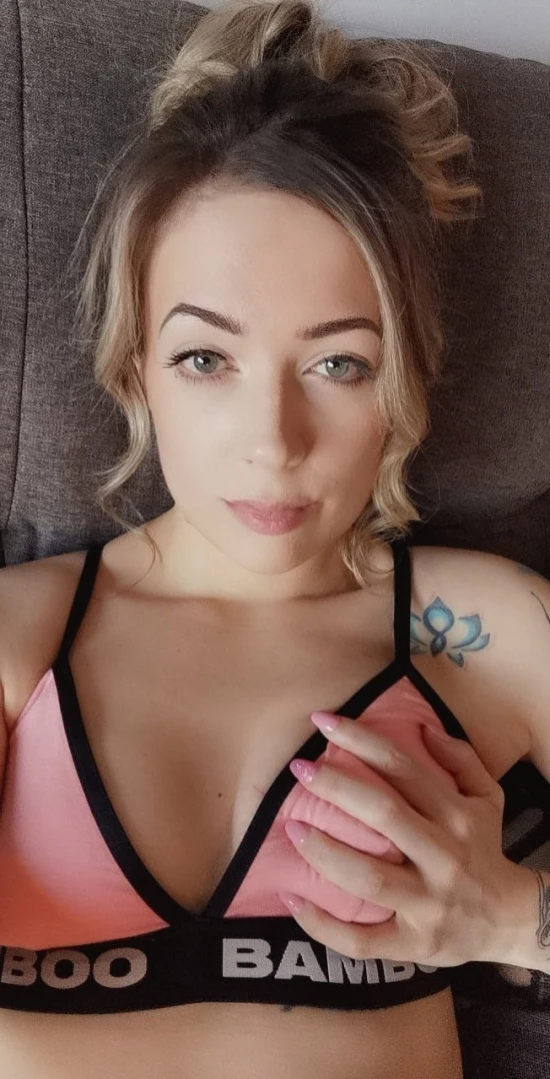 𝙁𝙍𝙀𝙀 🌼 𝑪𝒂𝒏𝒂𝒅𝒊𝒂𝒏 𝑪𝒖𝒕𝒊𝒆 𝑩𝒓𝒆𝒂 [ breasommers ] Onlyfans leaked photo 16190773 on Hotleaks.tv