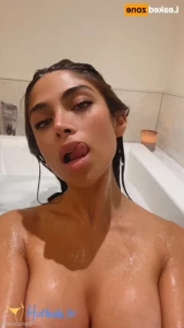 16370650