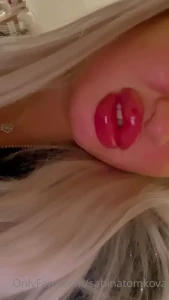 1732543