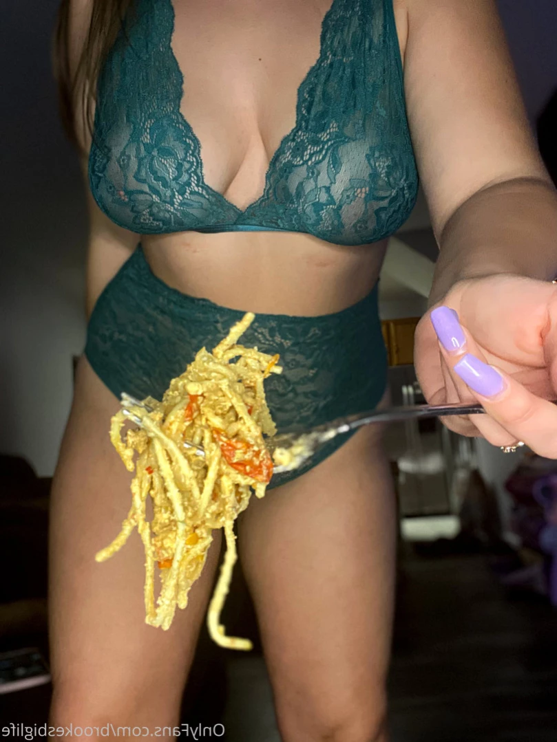 Brooke💓 [ brookesbiglife ] Onlyfans leaked photo 12710647 on Hotleaks.tv