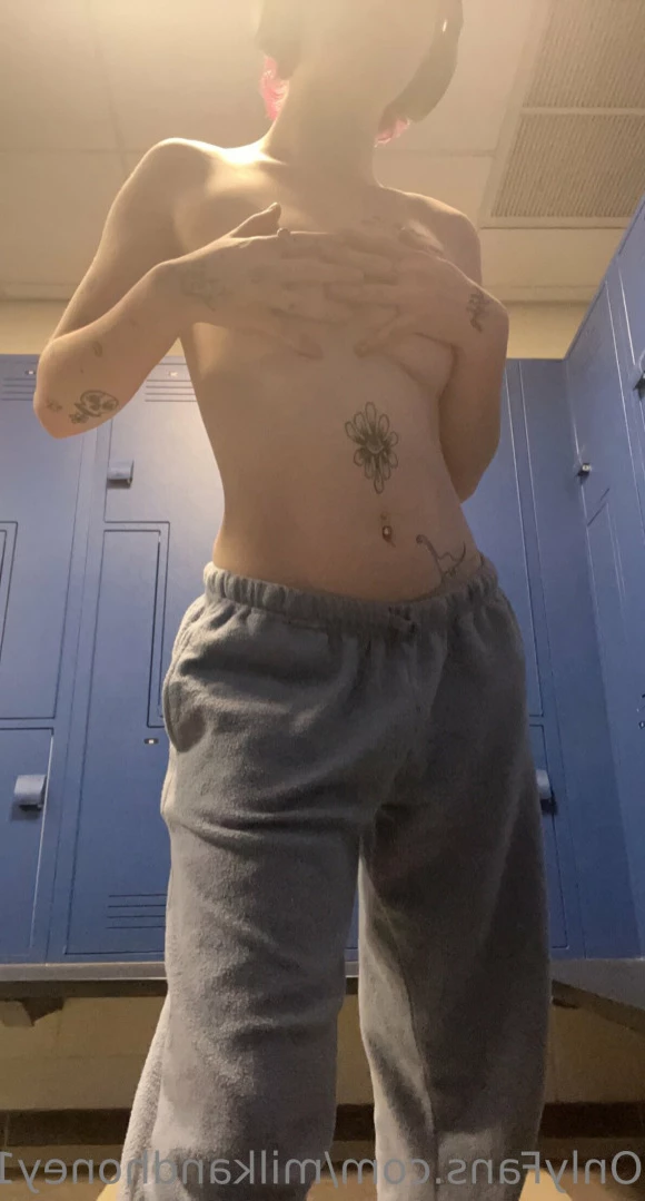 milkandhoney1201 Onlyfans leaked photo 11845890 on Hotleaks.tv