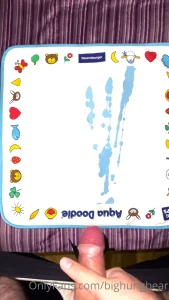 15572118