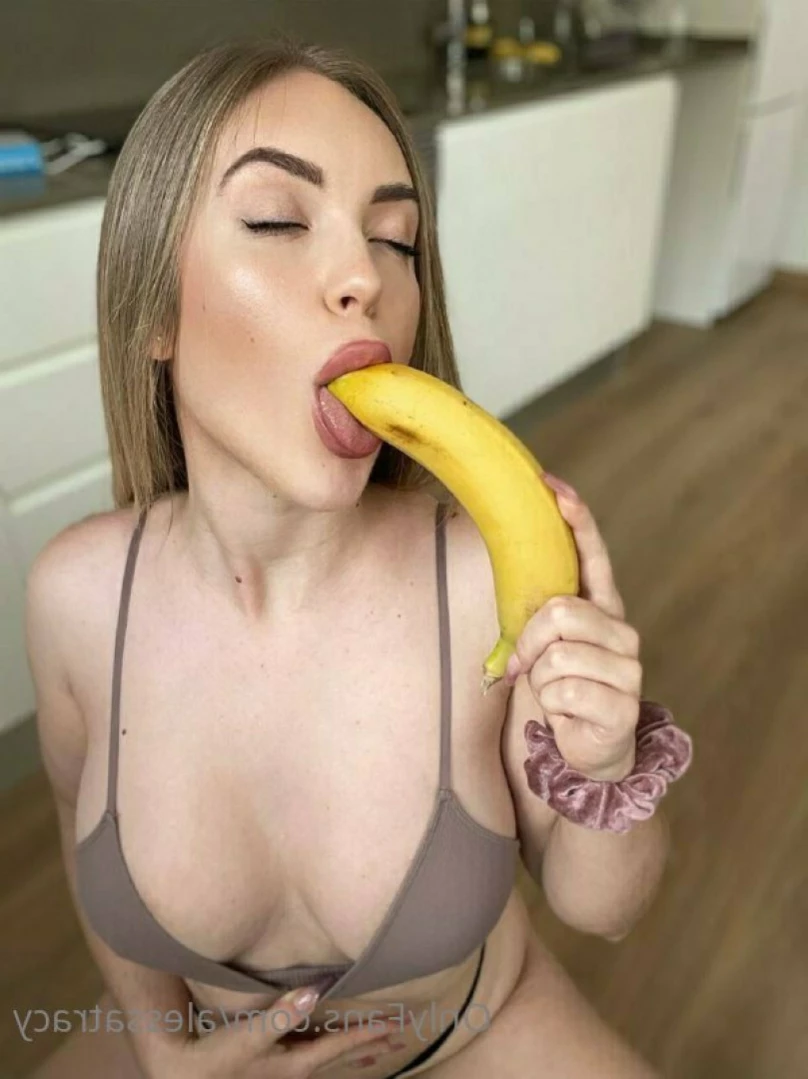 Iris [ irismrt ] Onlyfans leaked photo 16369554 on Hotleaks.tv