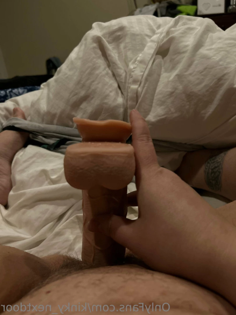 kinky_wife_nextdoor [ kinky_nextdoor ] Onlyfans leaked photo 15201466 on Hotleaks.tv