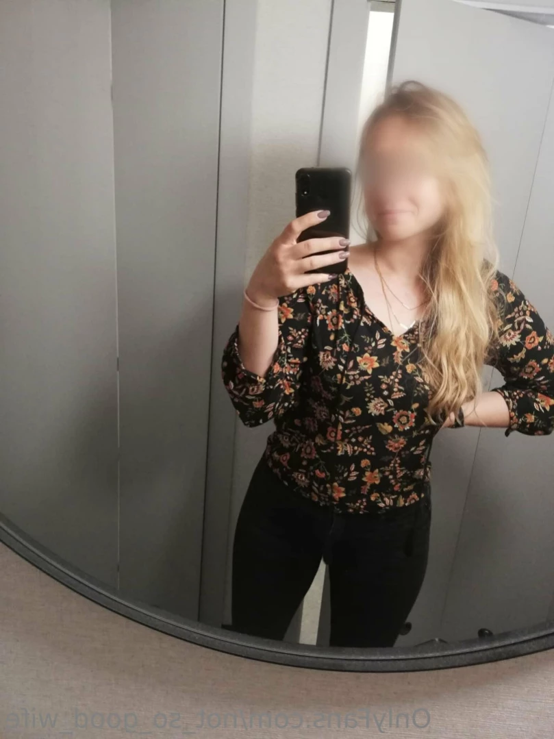 Naughty Wife [ not_so_good_wife ] Onlyfans leaked photo 16399812 on Hotleaks.tv