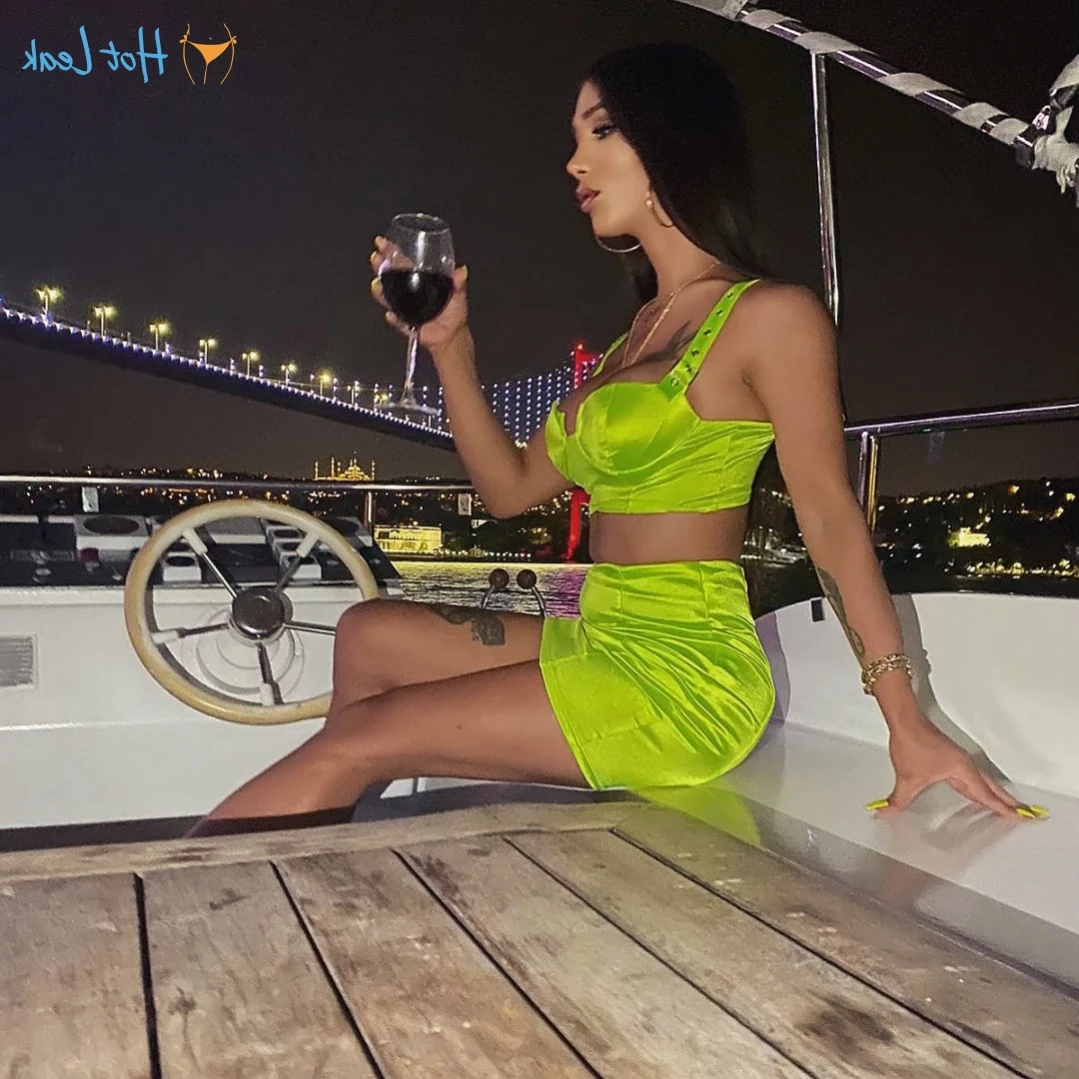 Yeliz Şahin [ yelizle19 ] Onlyfans leaked photo 12094308 on Hotleaks.tv