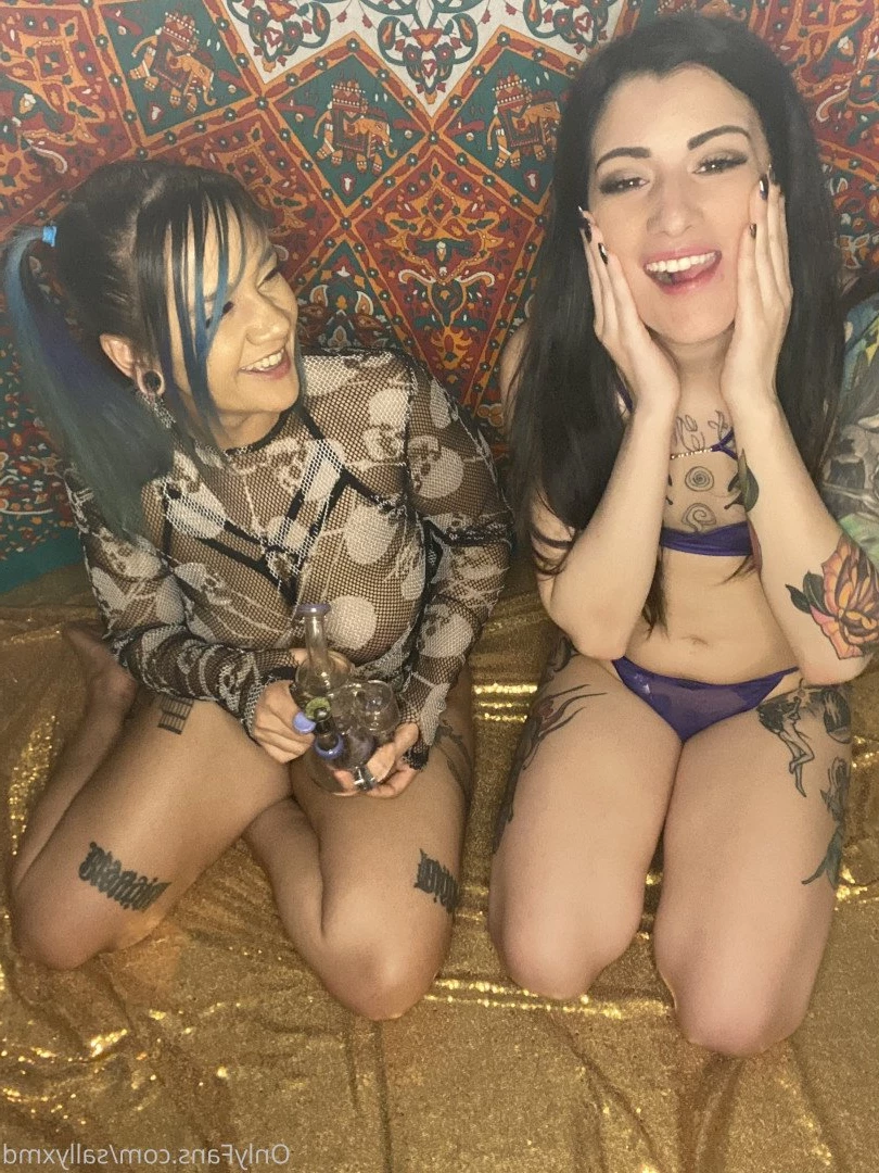 🔝LESBIAN🌈SQ💦RTER⛓DØMME [ sallyxmd ] Onlyfans leaked photo 1054678 on Hotleaks.tv