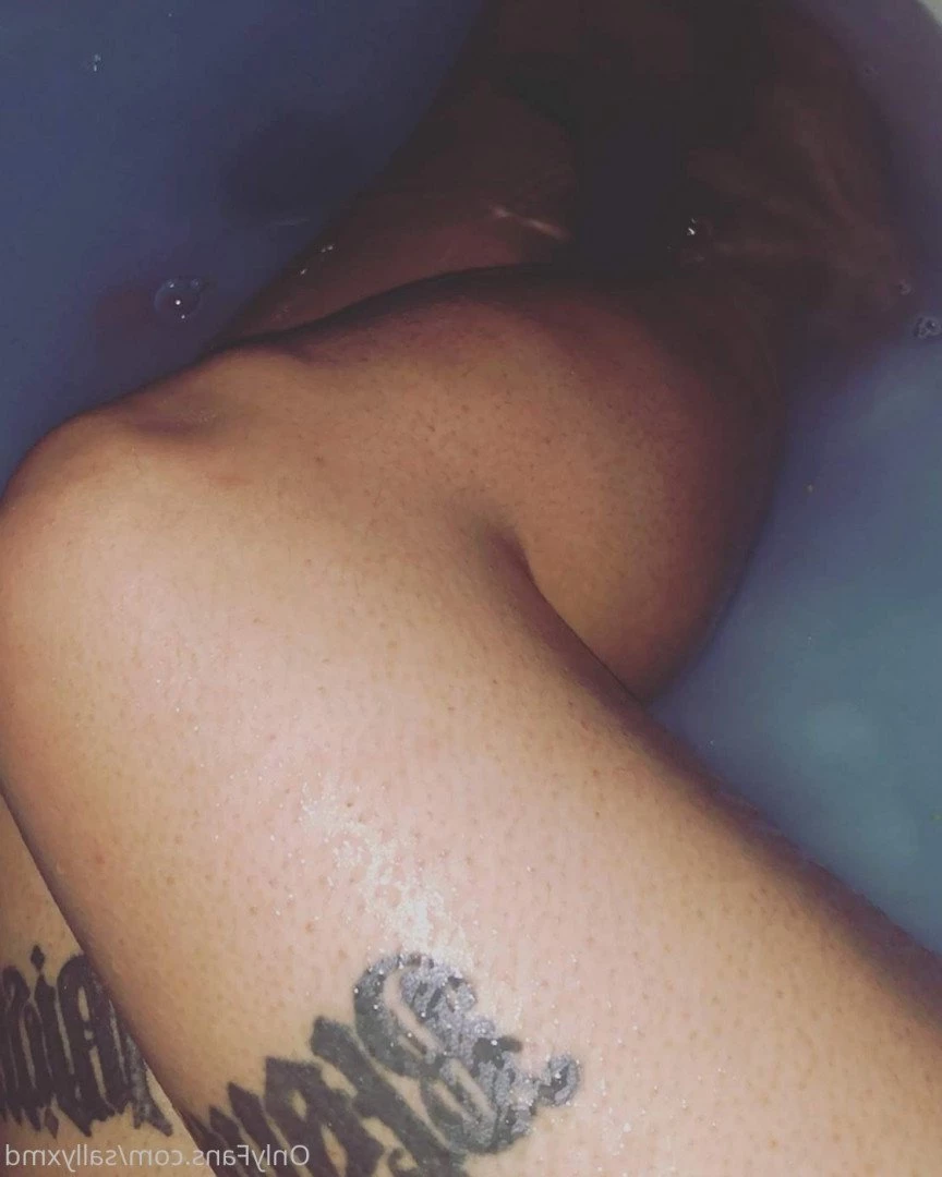 🔝LESBIAN🌈SQ💦RTER⛓DØMME [ sallyxmd ] Onlyfans leaked photo 1054744 on Hotleaks.tv