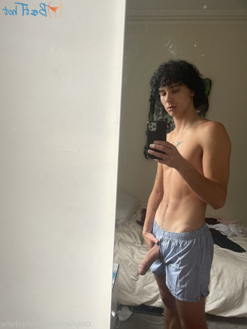 archie [ archerhehe ] Onlyfans leaked photo 18188694 on Hotleaks.tv